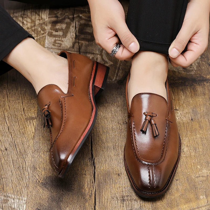 Men's British Slip-On Pointed Penny Loafers Casual Leather Shoes Breathable Light Weight Formal Dress Shoes Genuine Leather