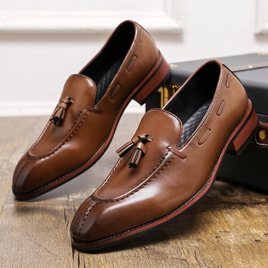 Men's British Slip-On Pointed Penny Loafers Casual Leather Shoes Breathable Light Weight Formal Dress Shoes Genuine Leather